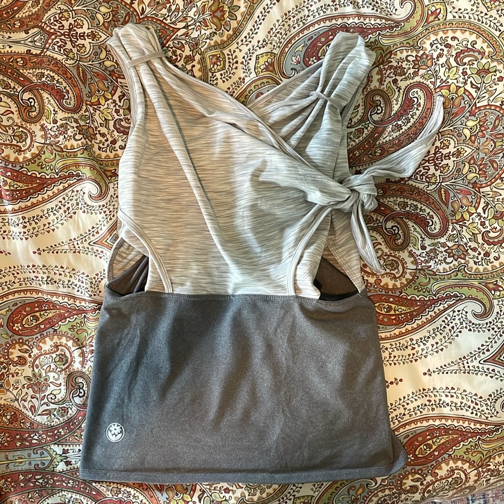 Nesting Days Newborn Carrier Medium